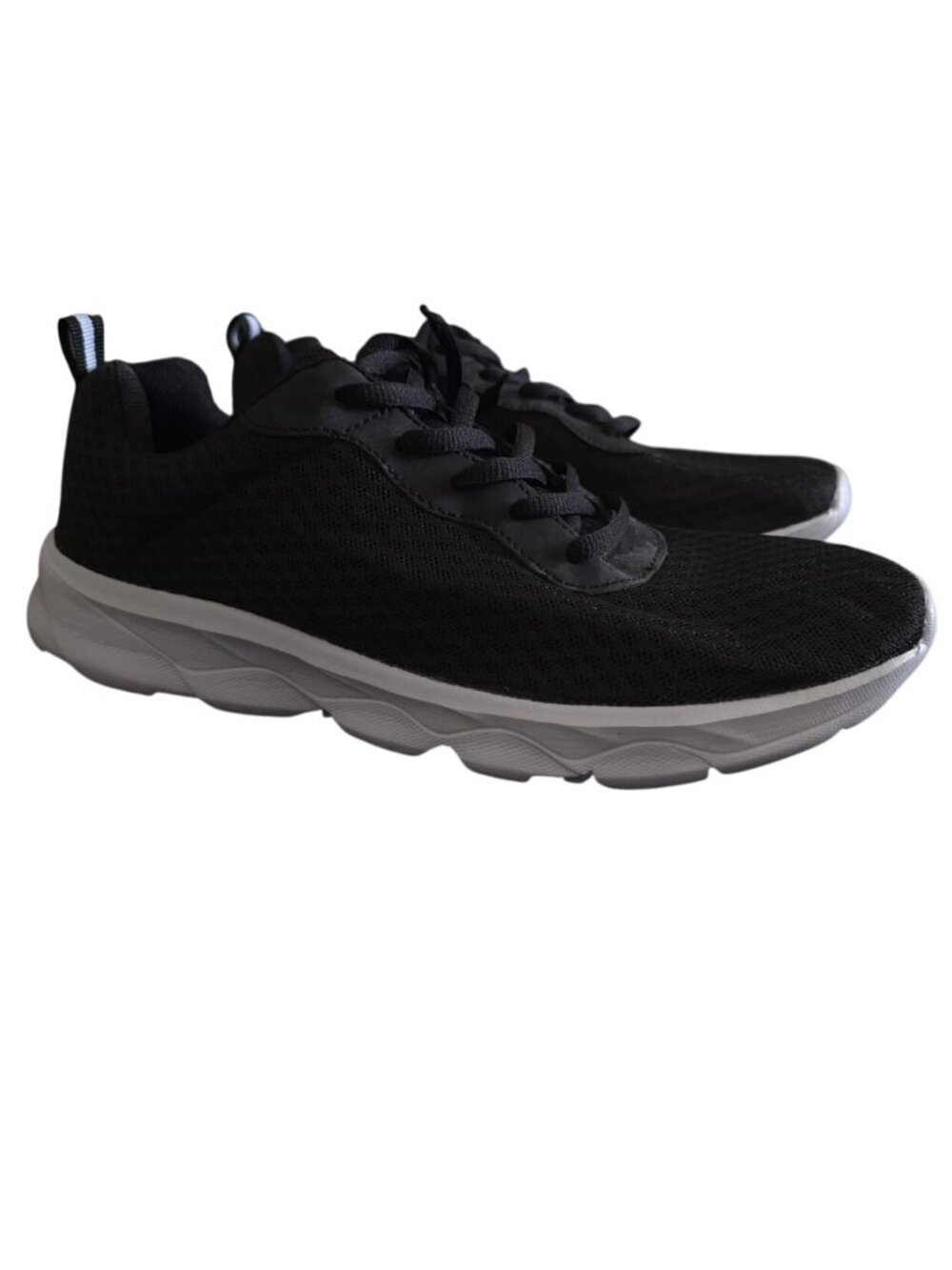 Mens Black Running Shoes Size 41 Lightweight Breathable Mesh Sneakers